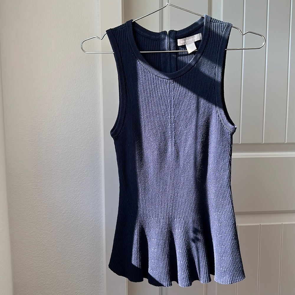 Banana Republic Navy Peplum Sleeveless Size 2 Small Top Stretch - Picture 3 of 3